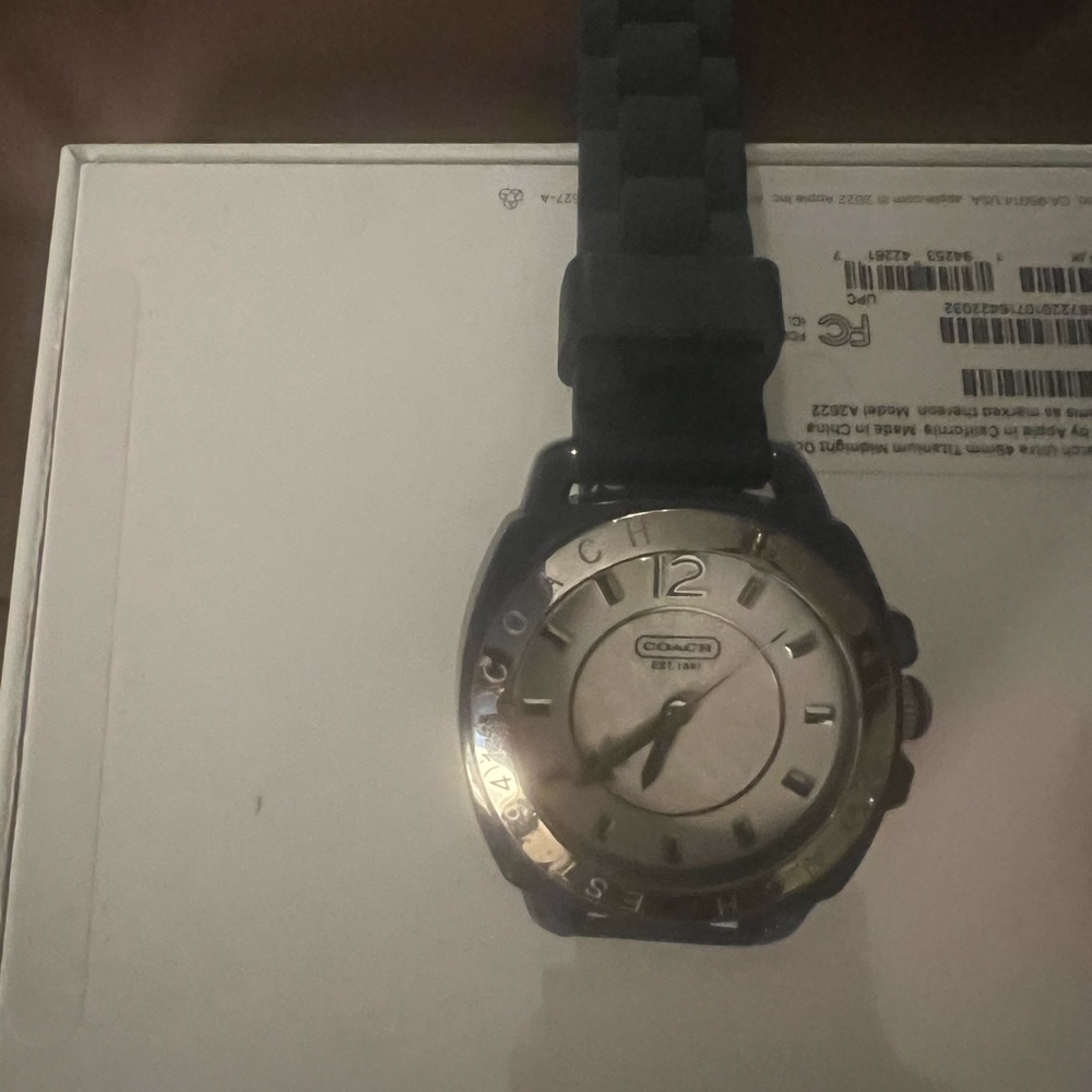 Blue rubber band watch